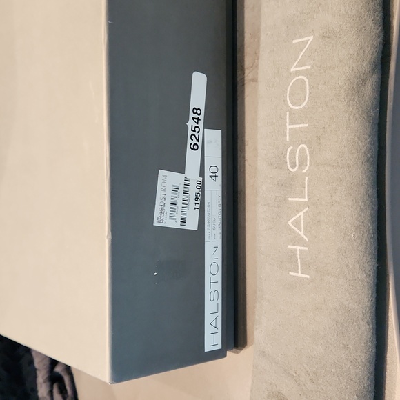 Halston, cutaway suede designer boots - Picture 8 of 8